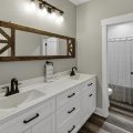 Slider image thumbail number 33
