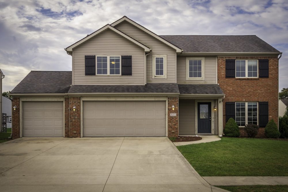 Featured image for 831 Stockwillow Court, Huntertown, IN 46748