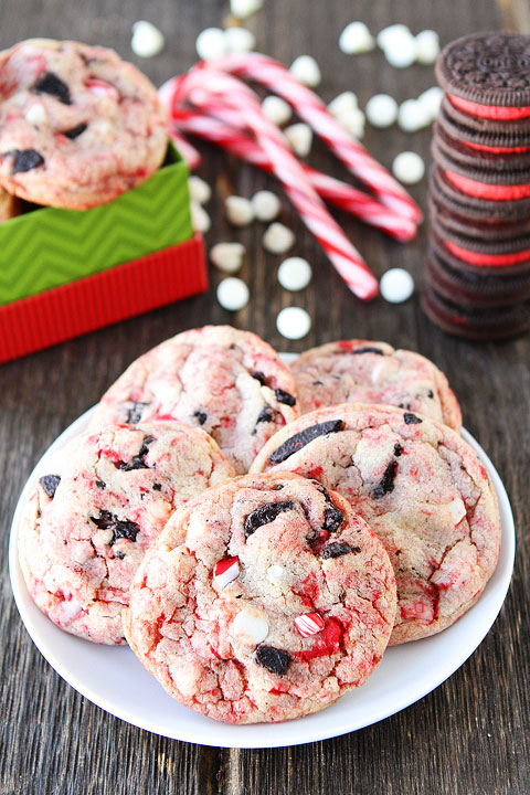 Featured image for Treats to Spread Christmas Cheer!