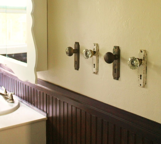 Featured image for Add a Unique Touch With Door Knobs in Your Kitchen!