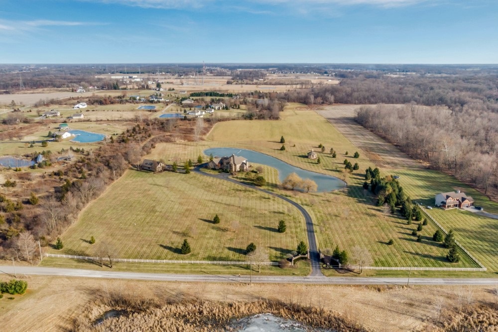 Featured image for 18930 Griffin Road, Huntertown, IN 46748